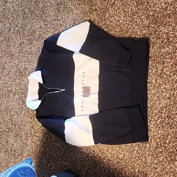 Sweater - Picture 1 of 3